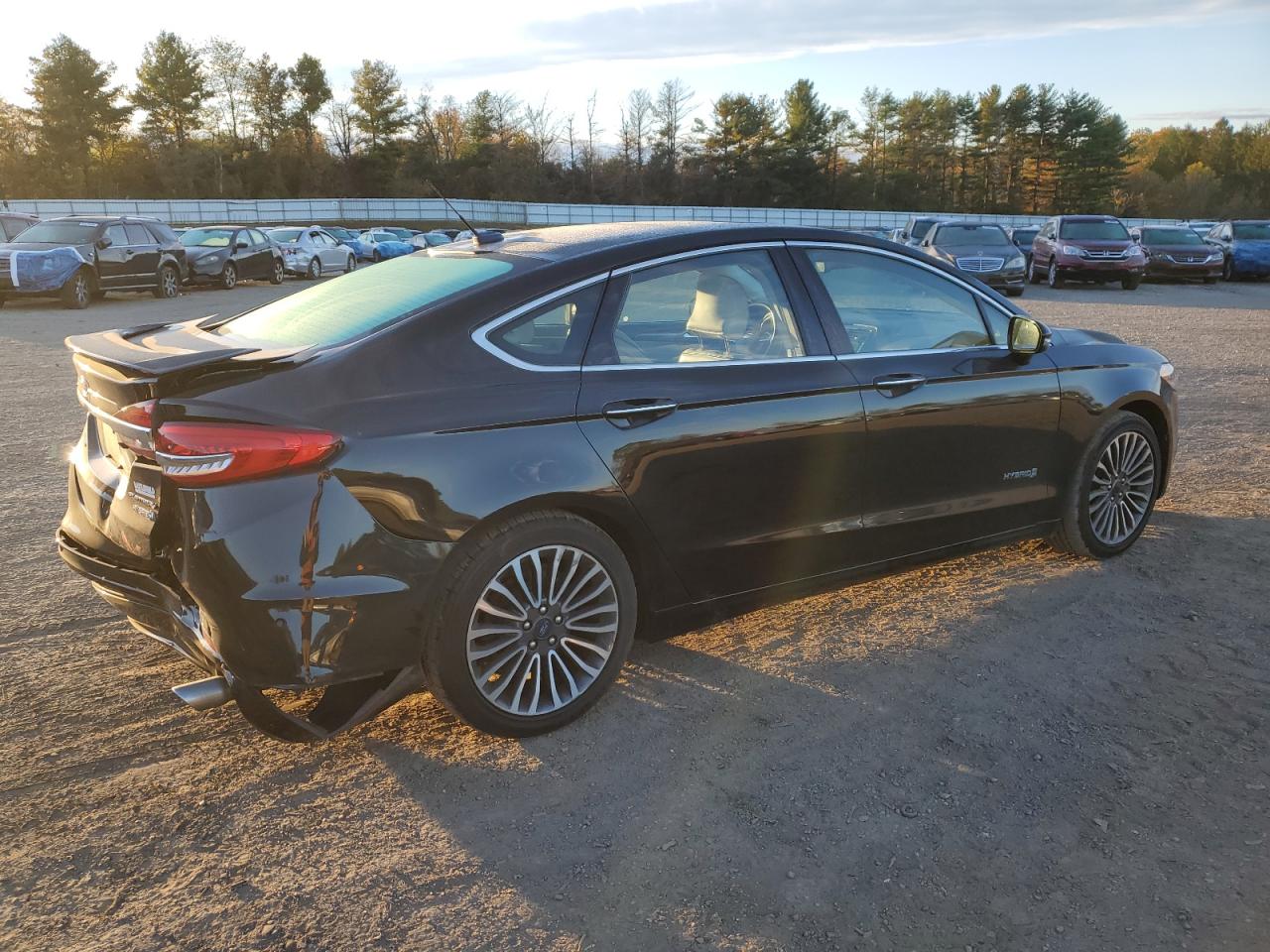 Ford Fusion Titanium Hev Image 4