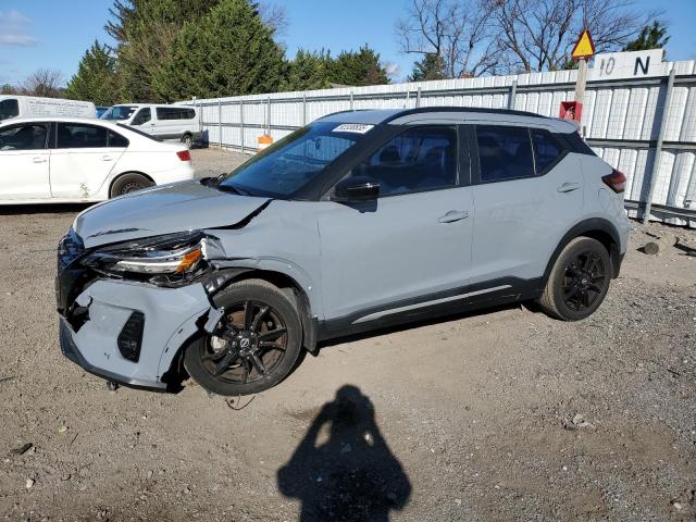  Salvage Nissan Kicks