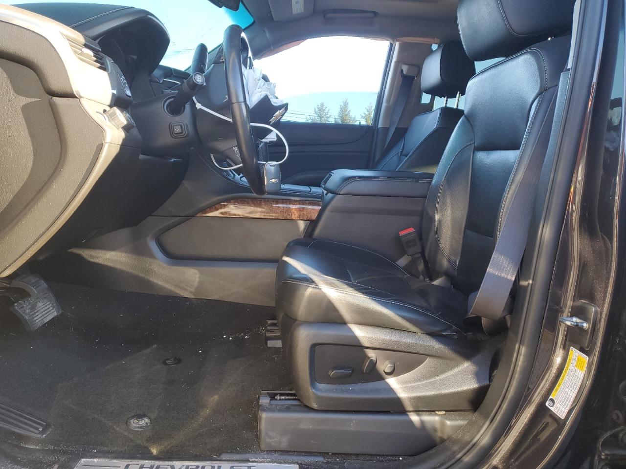 Chevrolet Suburban K1500 Premier Image 4