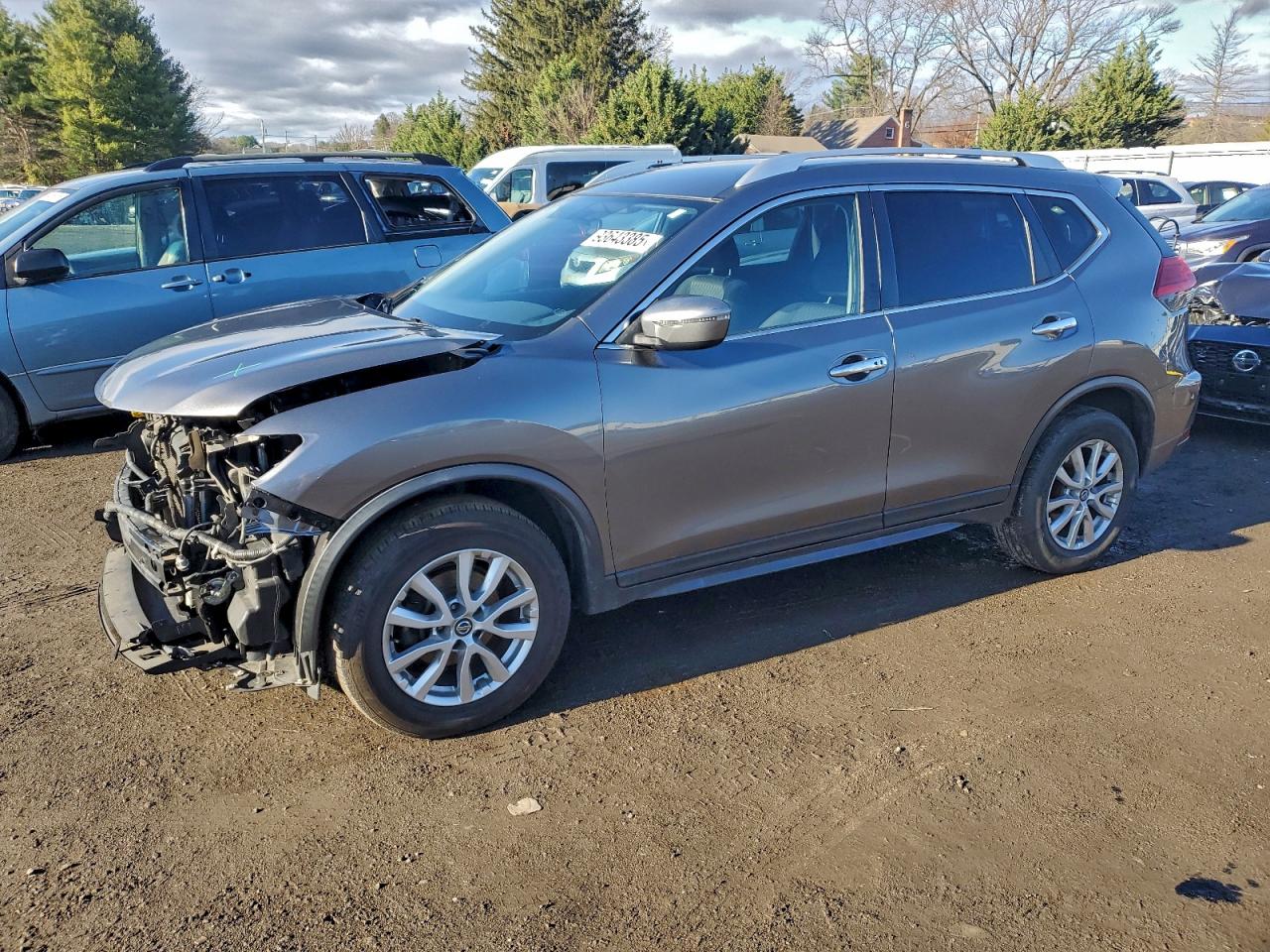 Nissan Rogue S Image 1