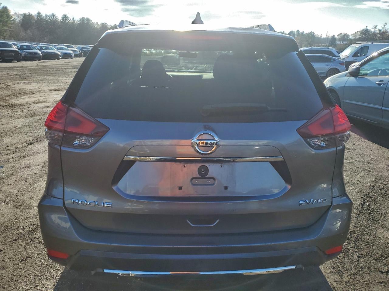 Nissan Rogue S Image 6