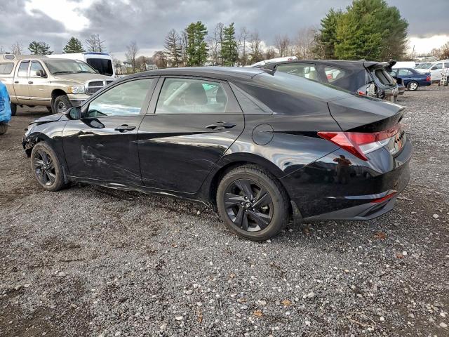 Hyundai ELANTRA Sel Image 3