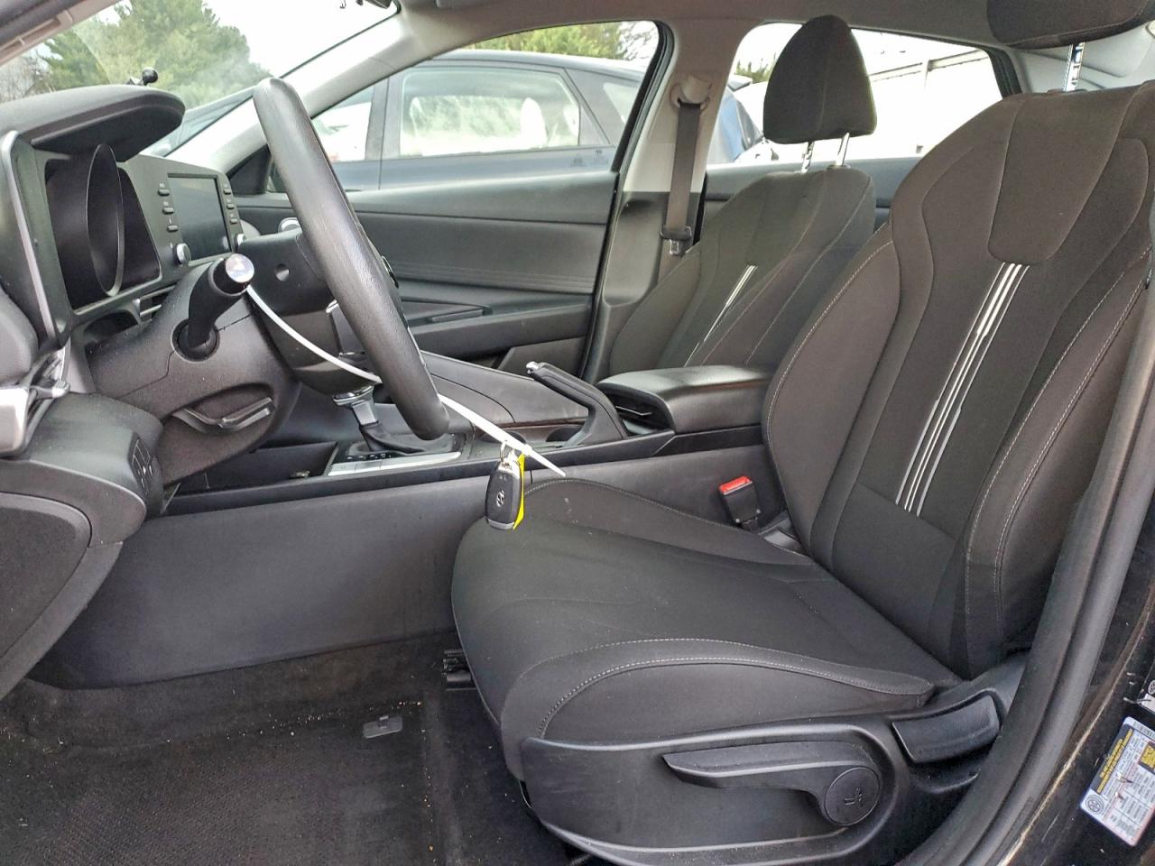 Hyundai ELANTRA Sel Image 10