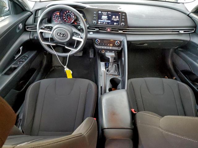 Hyundai ELANTRA Sel Image 4