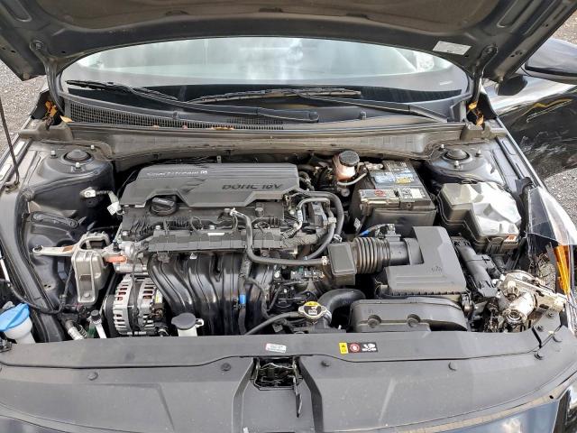 Hyundai ELANTRA Sel Image 12