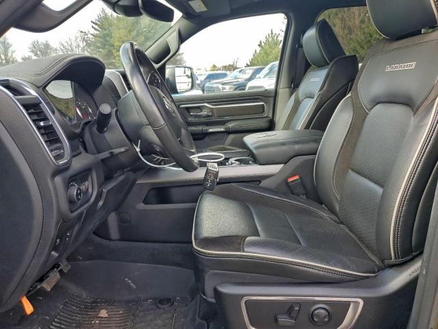 Ram 1500 Laramie Image 9