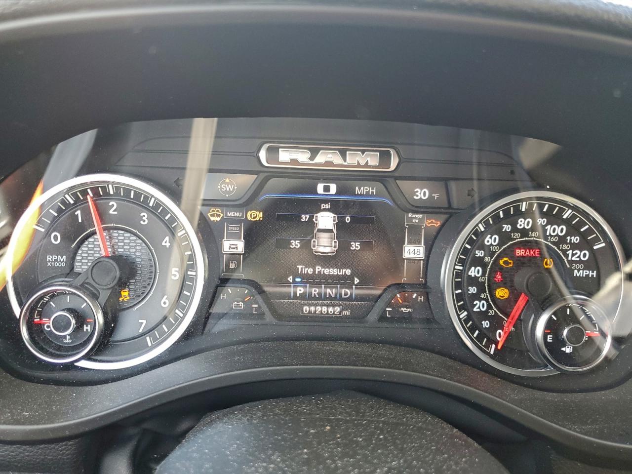 Ram 1500 Laramie Image 12