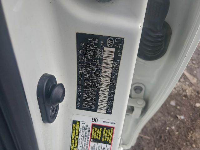 Toyota Corolla L Image 12