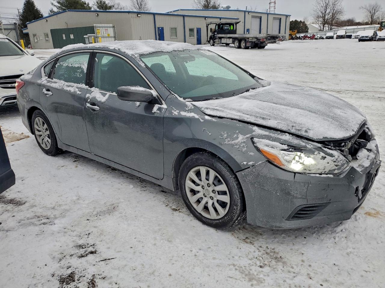 Nissan Altima 2.5 Image 2
