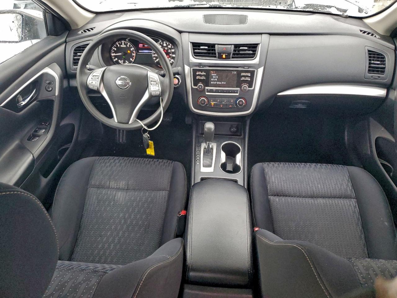 Nissan Altima 2.5 Image 4