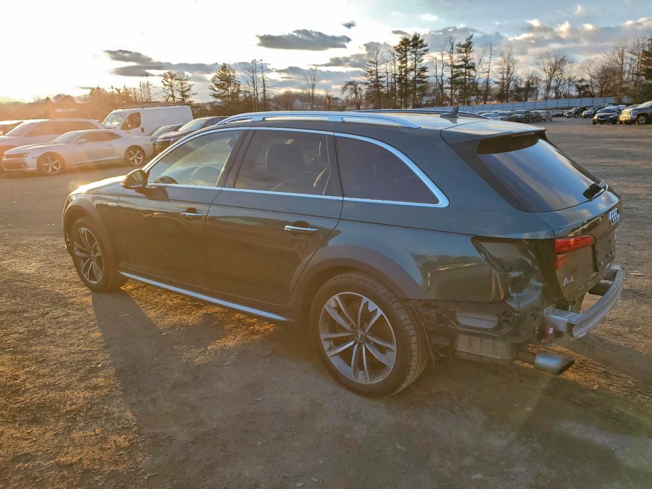 Audi A4 Premium Plus Image 3