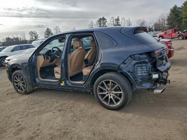 Porsche Cayenne Image 3