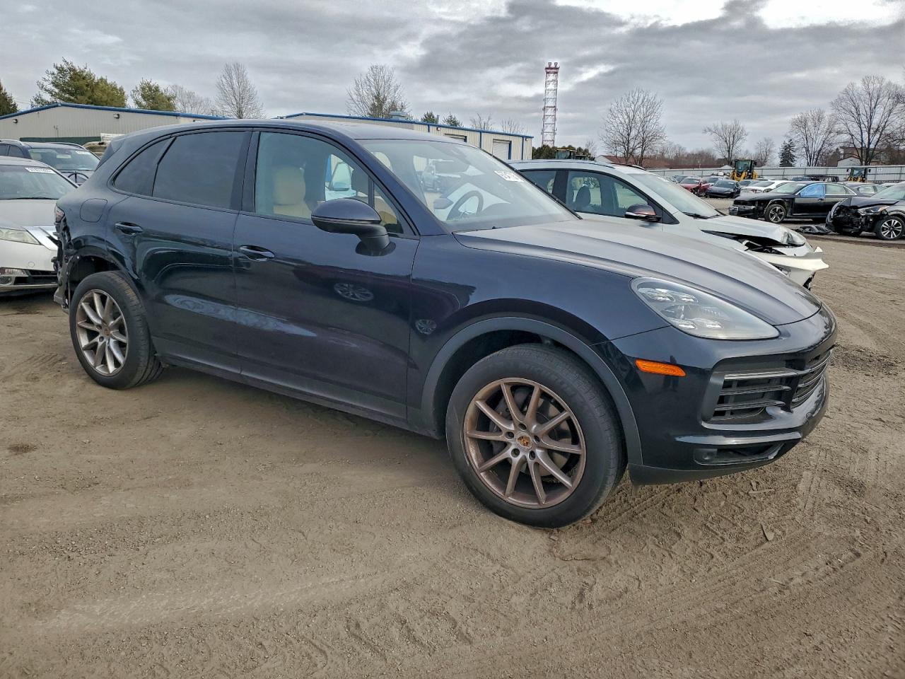 Porsche Cayenne Image 4