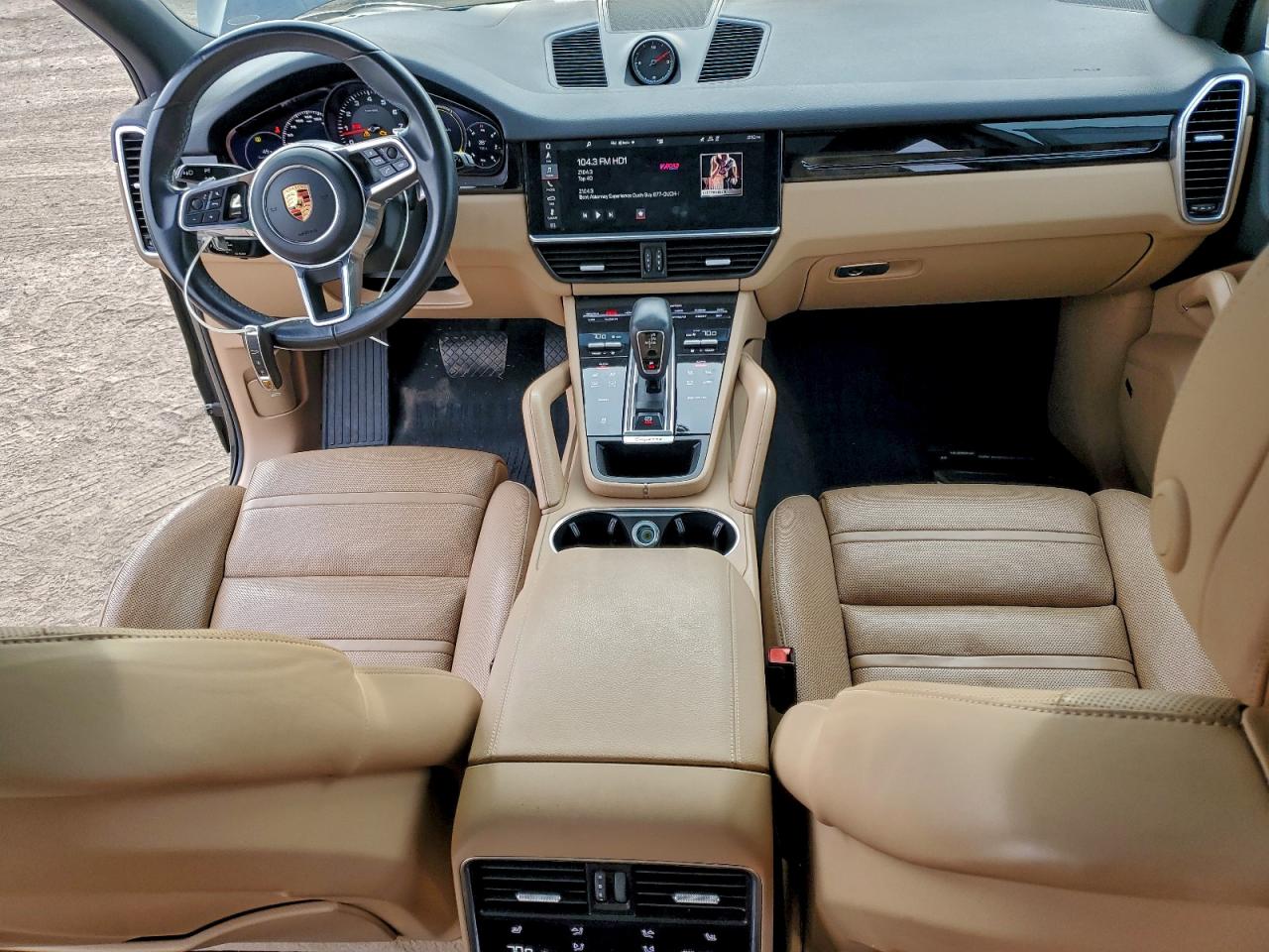 Porsche Cayenne Image 6