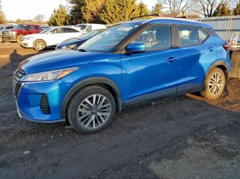  Salvage Nissan Kicks