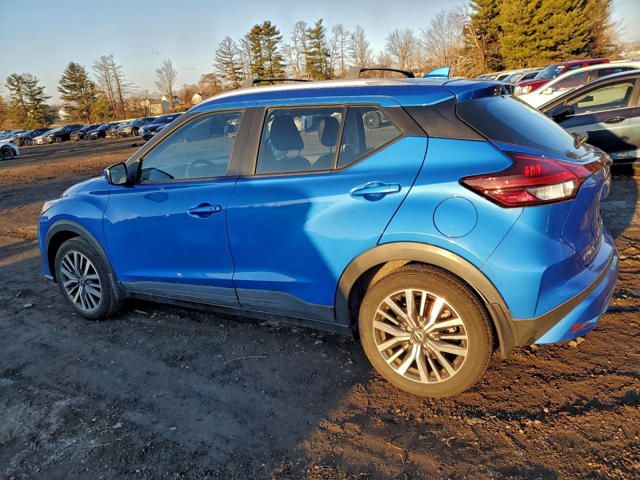 Nissan Kicks Sv Image 11