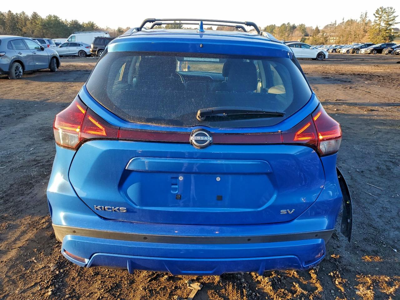 Nissan Kicks Sv Image 4