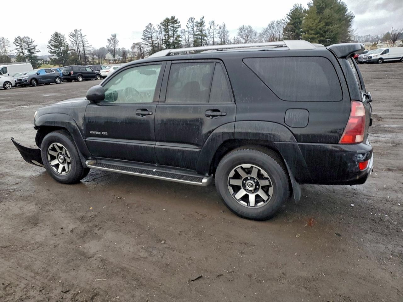 Toyota 4Runner Limited Image 2