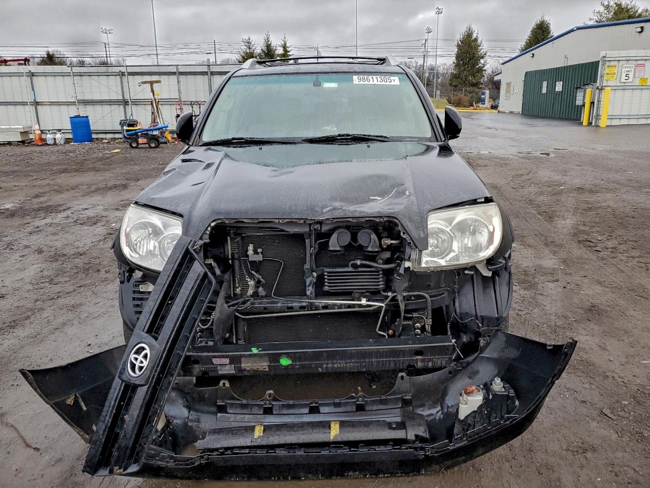 Toyota 4Runner Limited Image 10