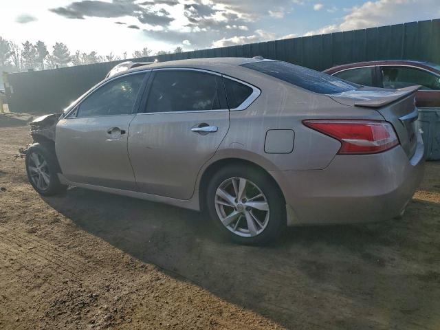 Nissan Altima 2.5 Image 4