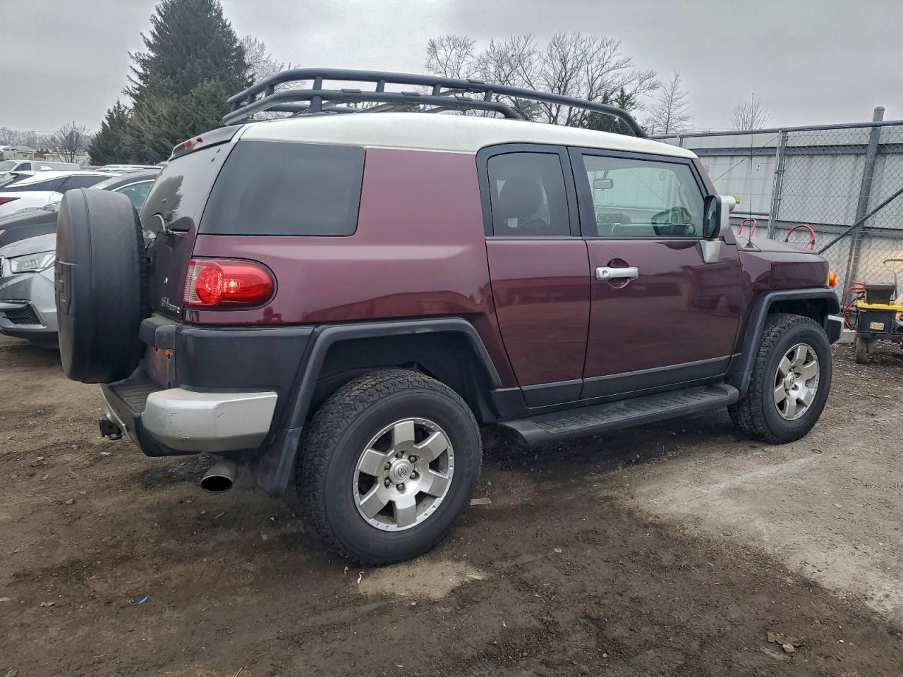 Toyota FJ Cruiser Image 4