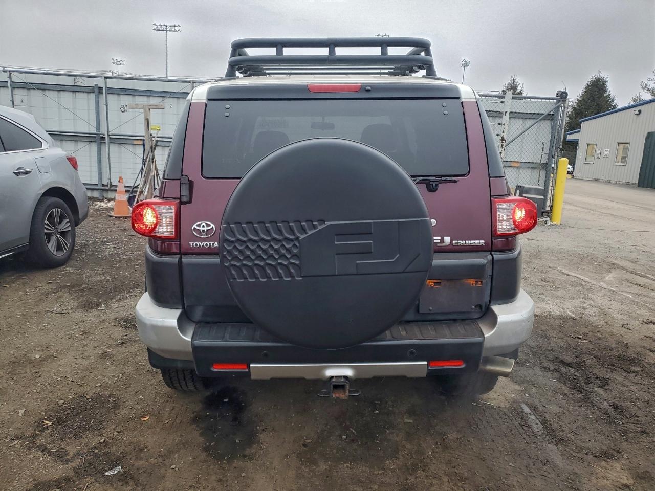 Toyota FJ Cruiser Image 7