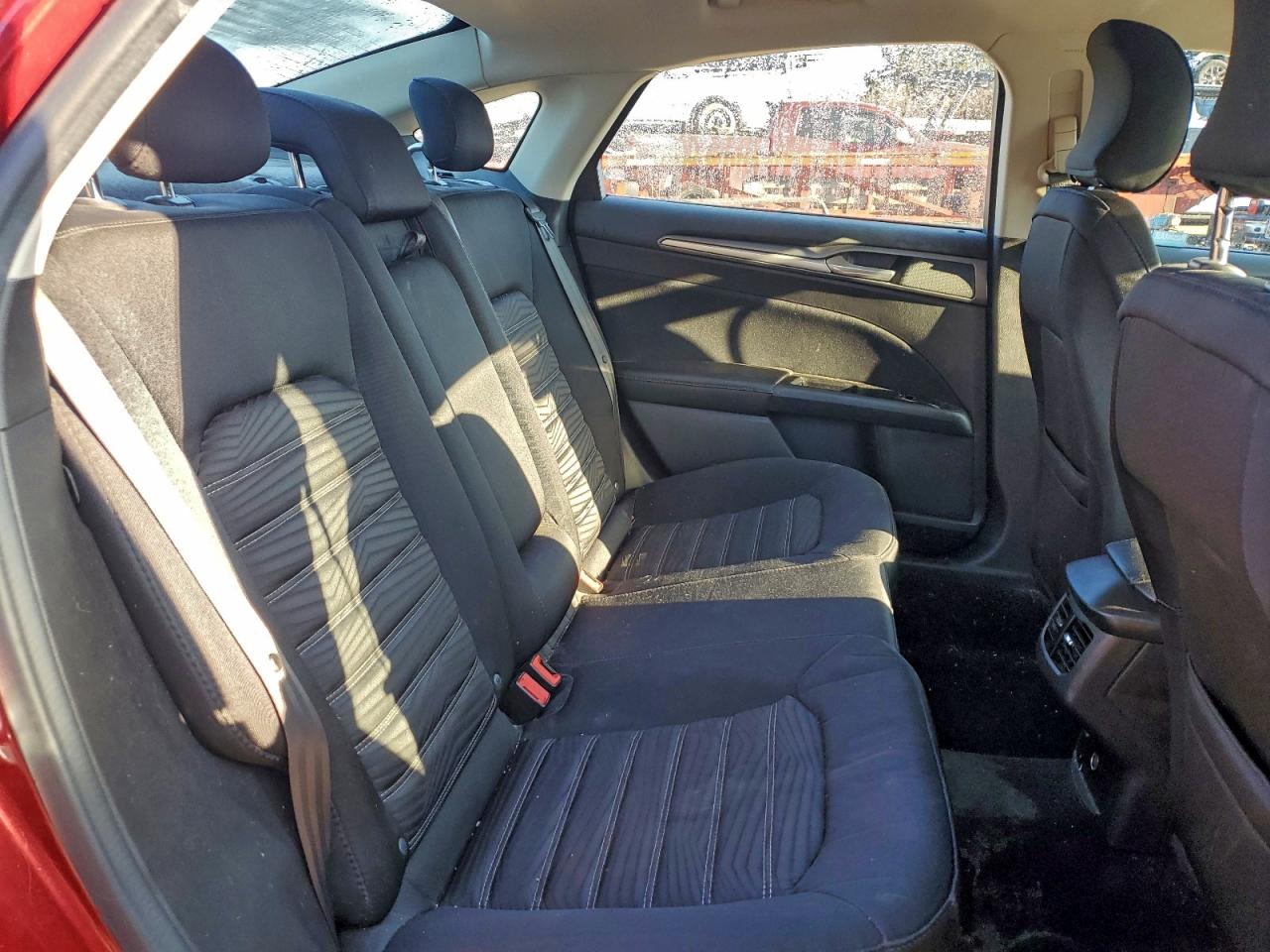 Ford Fusion Se Image 3