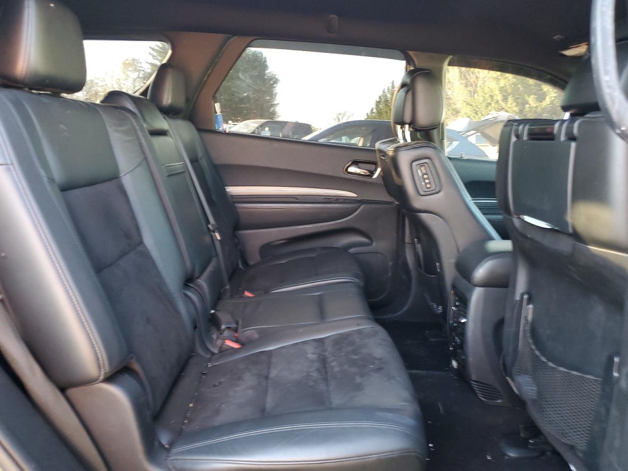 Dodge Durango R/t Image 9