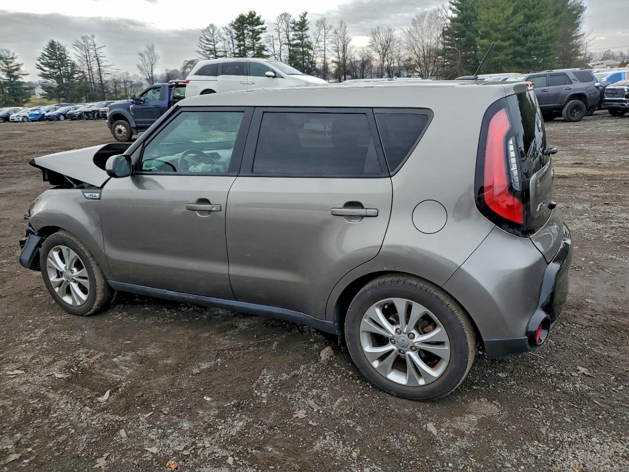 Kia Soul + Image 12