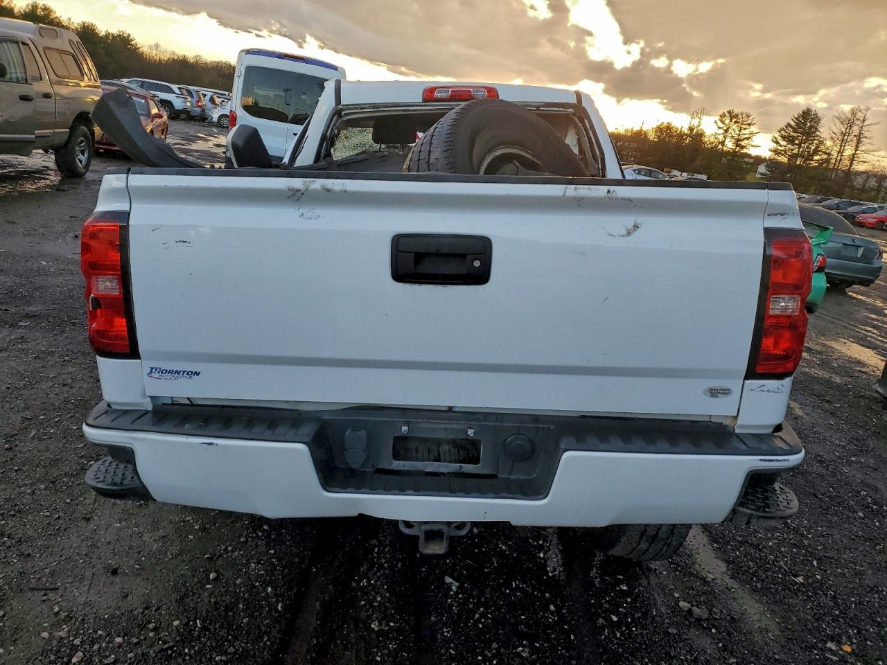 Chevrolet Silverado K1500 Lt Image 9