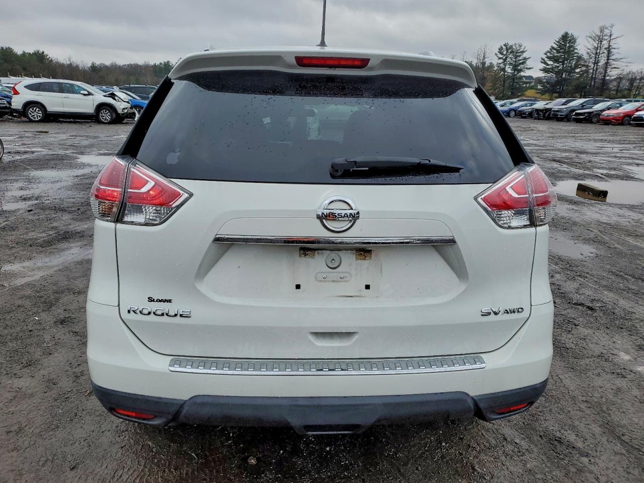 Nissan Rogue S Image 6