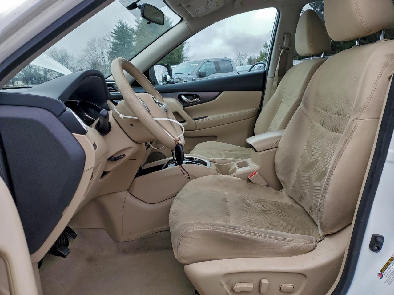 Nissan Rogue S Image 9