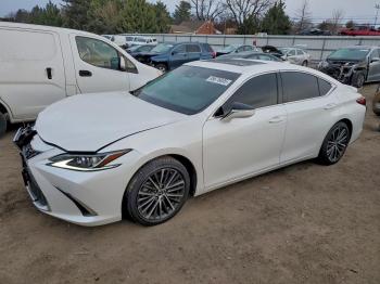  Salvage Lexus Es