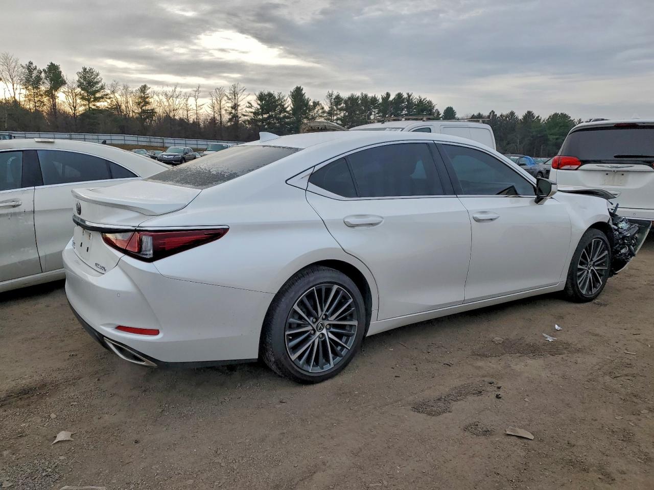 Lexus Es 350 Base Image 10