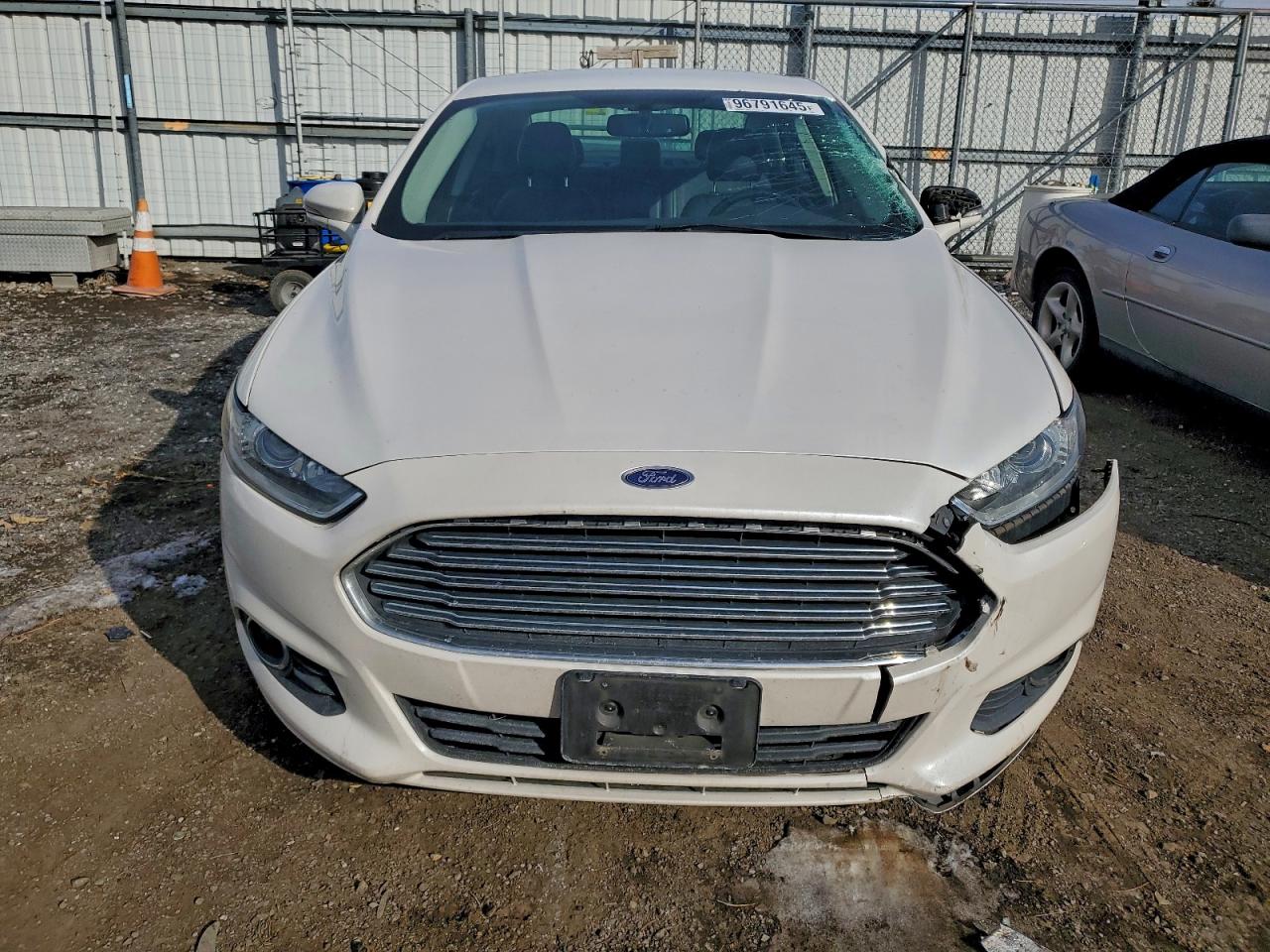Ford Fusion Se Phev Image 12