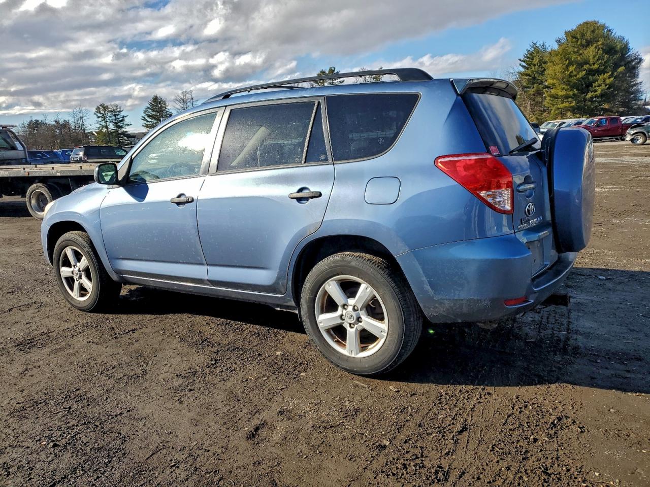 Toyota RAV4 Image 11