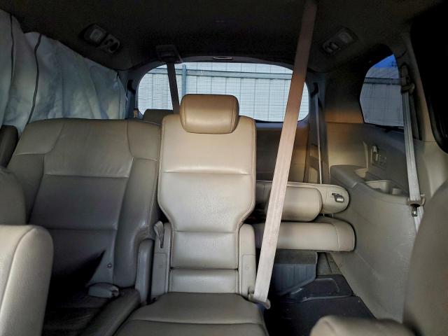 Honda Odyssey Touring Image 12