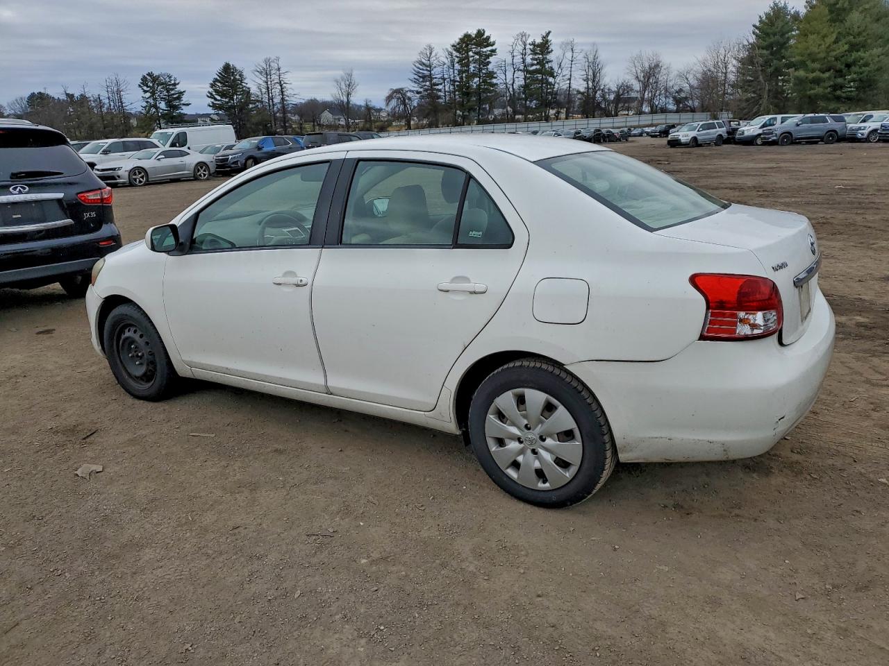 Toyota Yaris Image 5