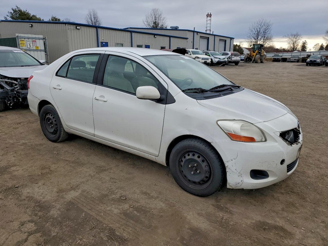 Toyota Yaris Image 4