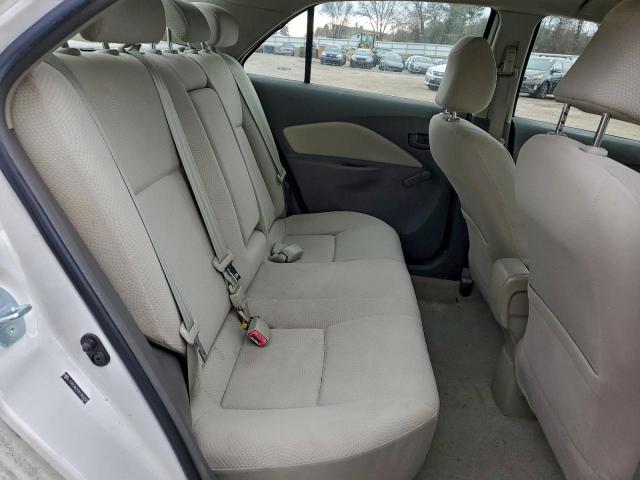 Toyota Yaris Image 8