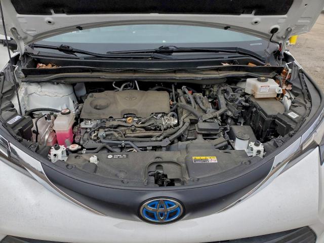 Toyota Sienna Le Image 12