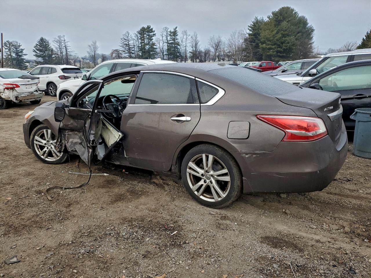 Nissan Altima 3.5s Image 10