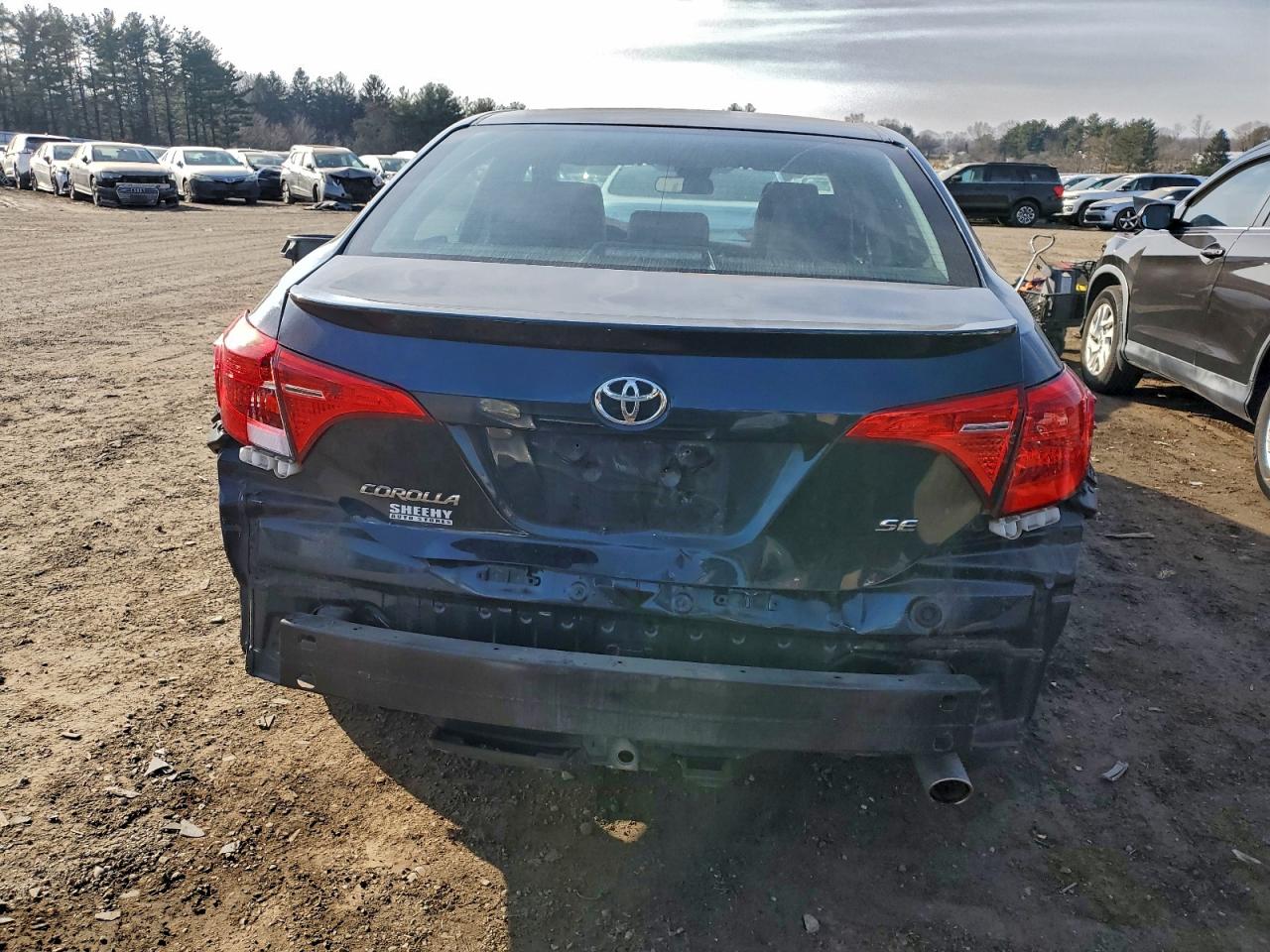 Toyota Corolla L Image 5