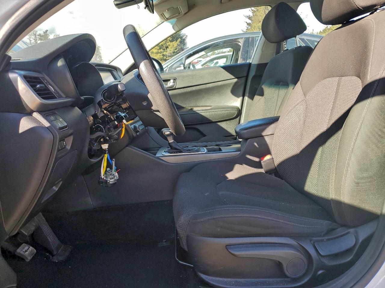 Kia Optima Lx Image 6