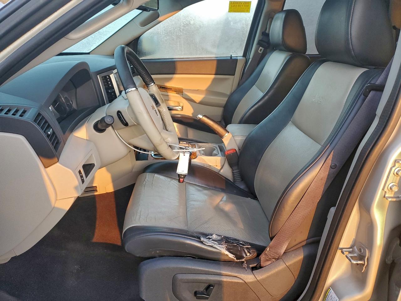 Jeep Grand Cherokee Limited Image 11