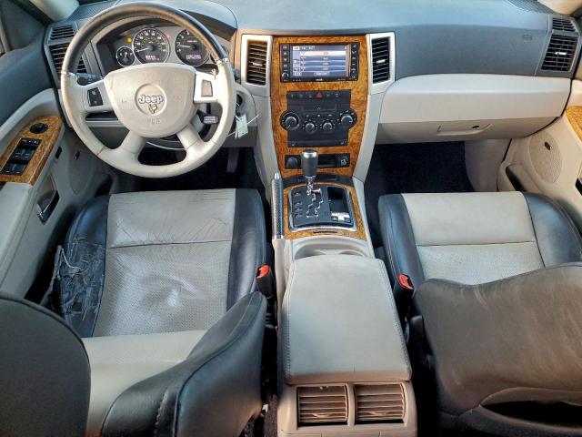 Jeep Grand Cherokee Limited Image 12