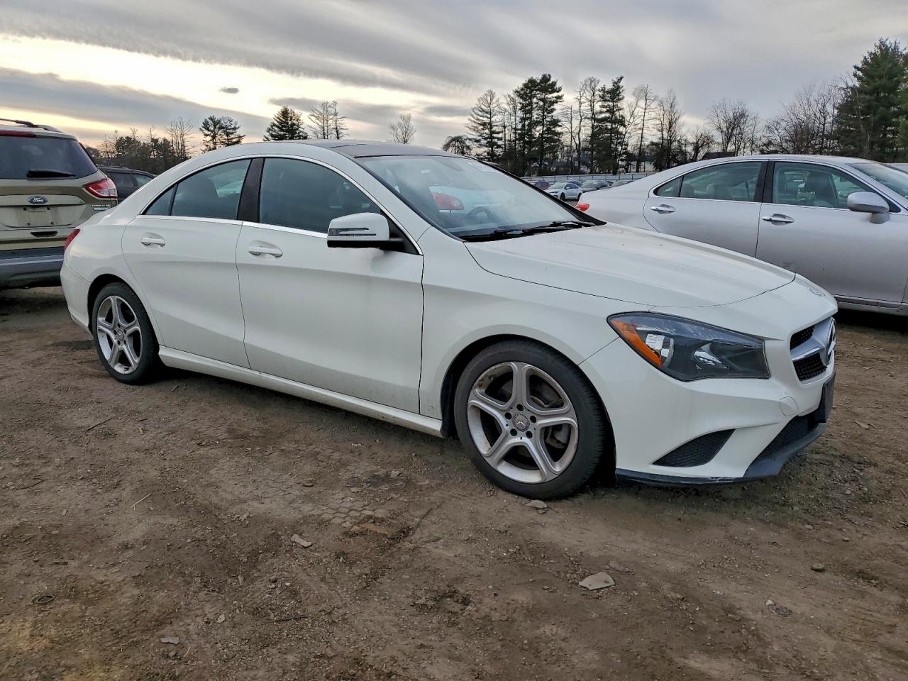 Mercedes-Benz Cla-class 250 4matic Image 6