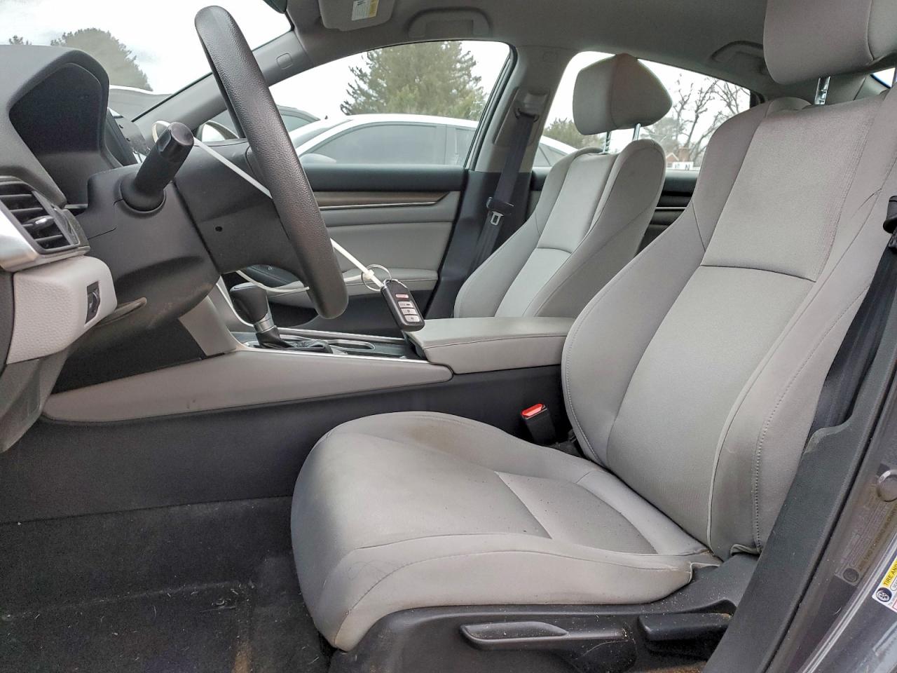 Honda Accord Lx Image 6