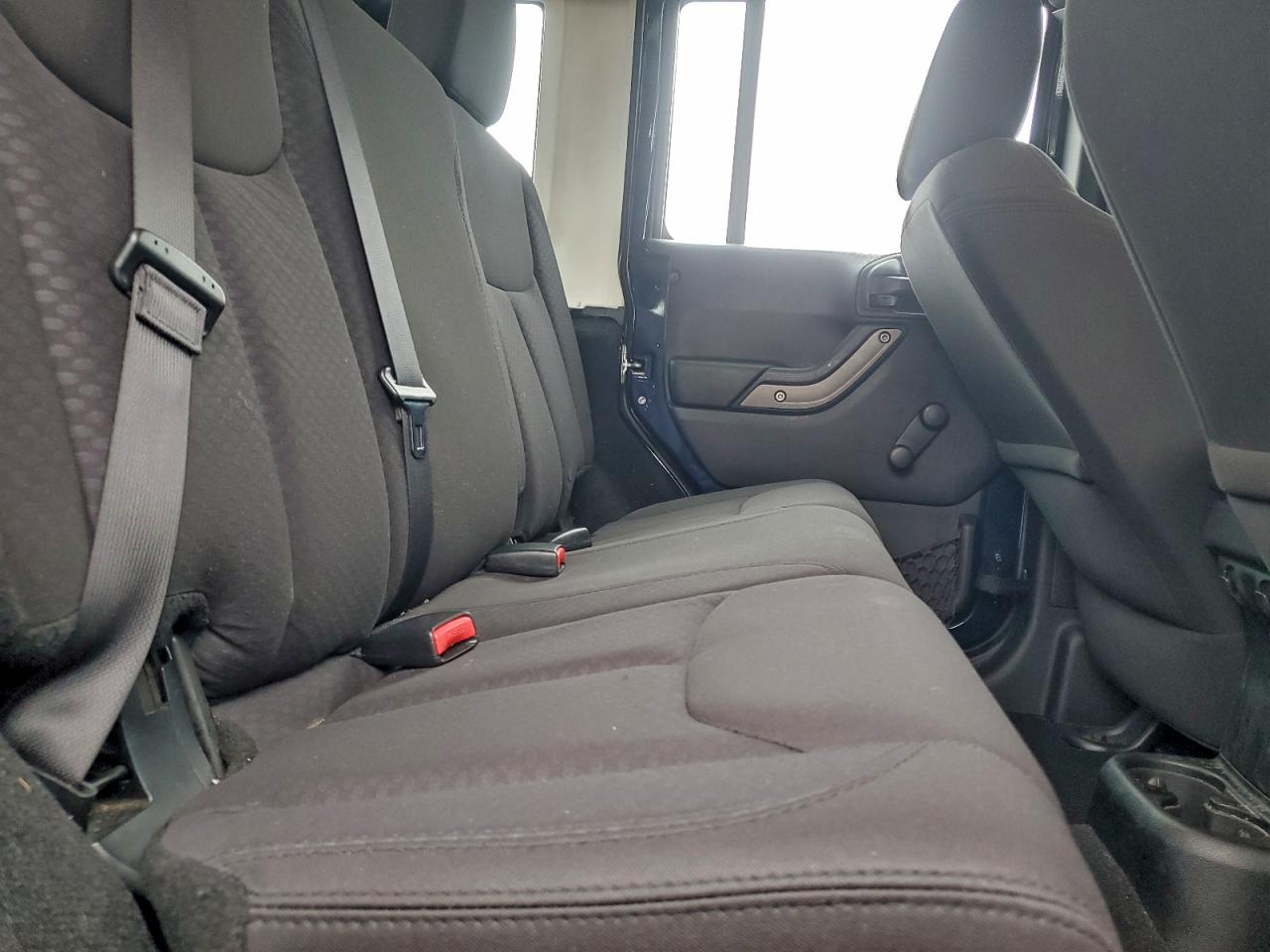 Jeep Wrangler Sport Image 6