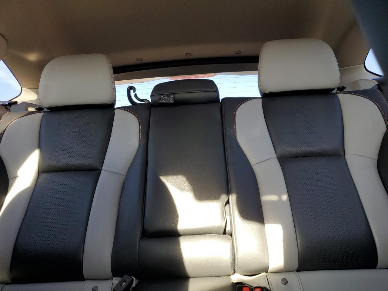 Subaru Crosstrek Limited Image 9